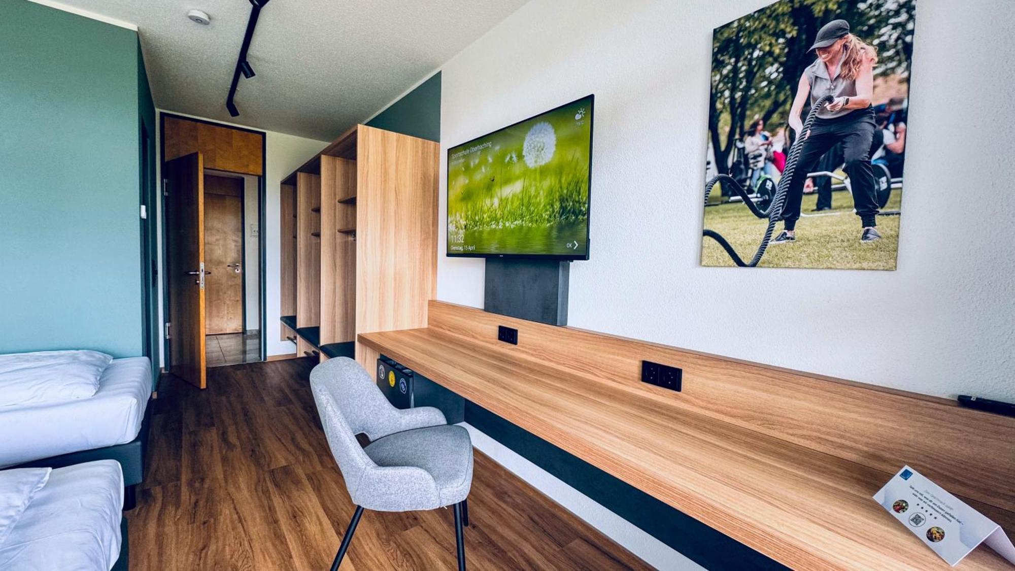 Sportschule Oberhaching Hotel Exterior photo