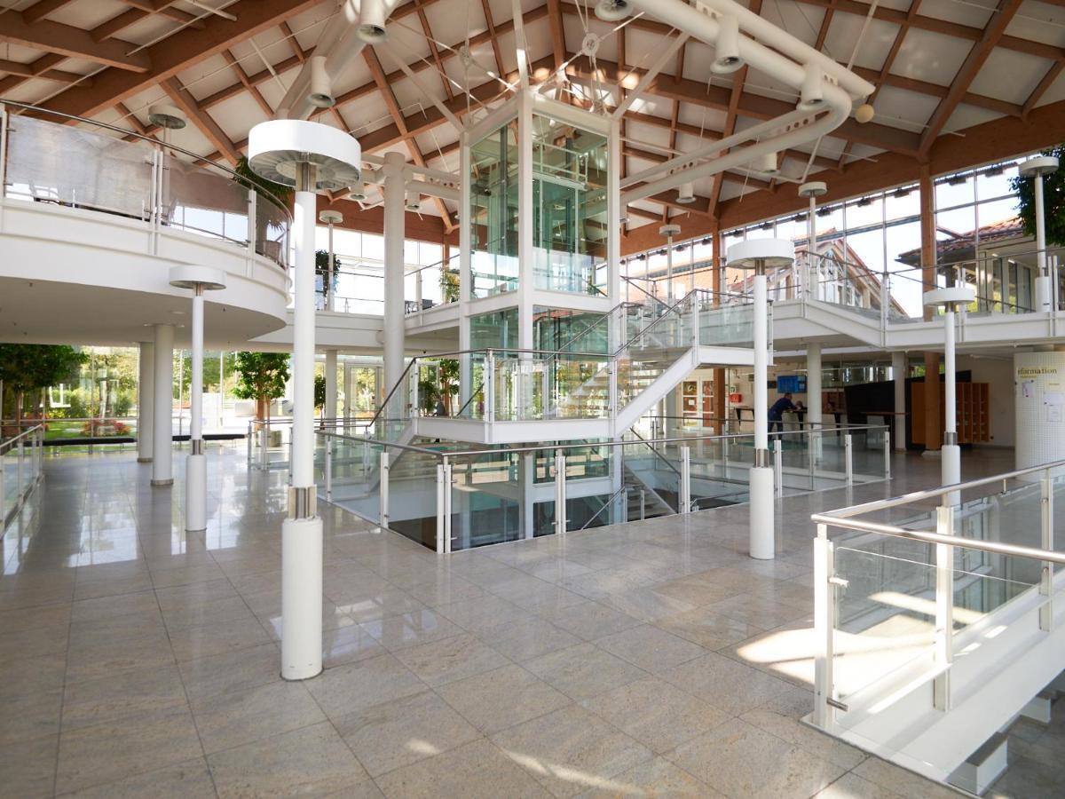 Sportschule Oberhaching Hotel Exterior photo